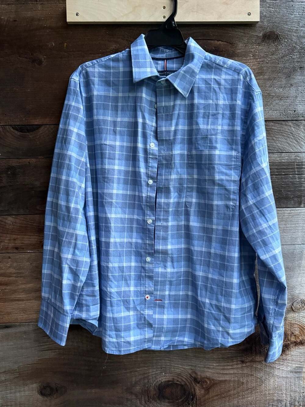Tommy Hilfiger Men's All-Season Stretch Blue Plaid Long Sleeve Button-Up Shirt